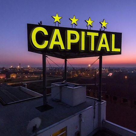Hotel Capital Ровіго Екстер'єр фото
