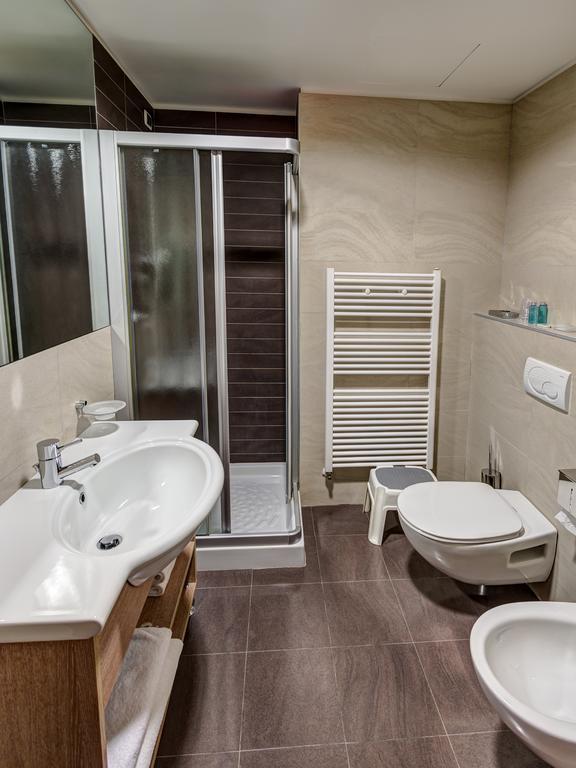 Hotel Capital Ровіго Екстер'єр фото
