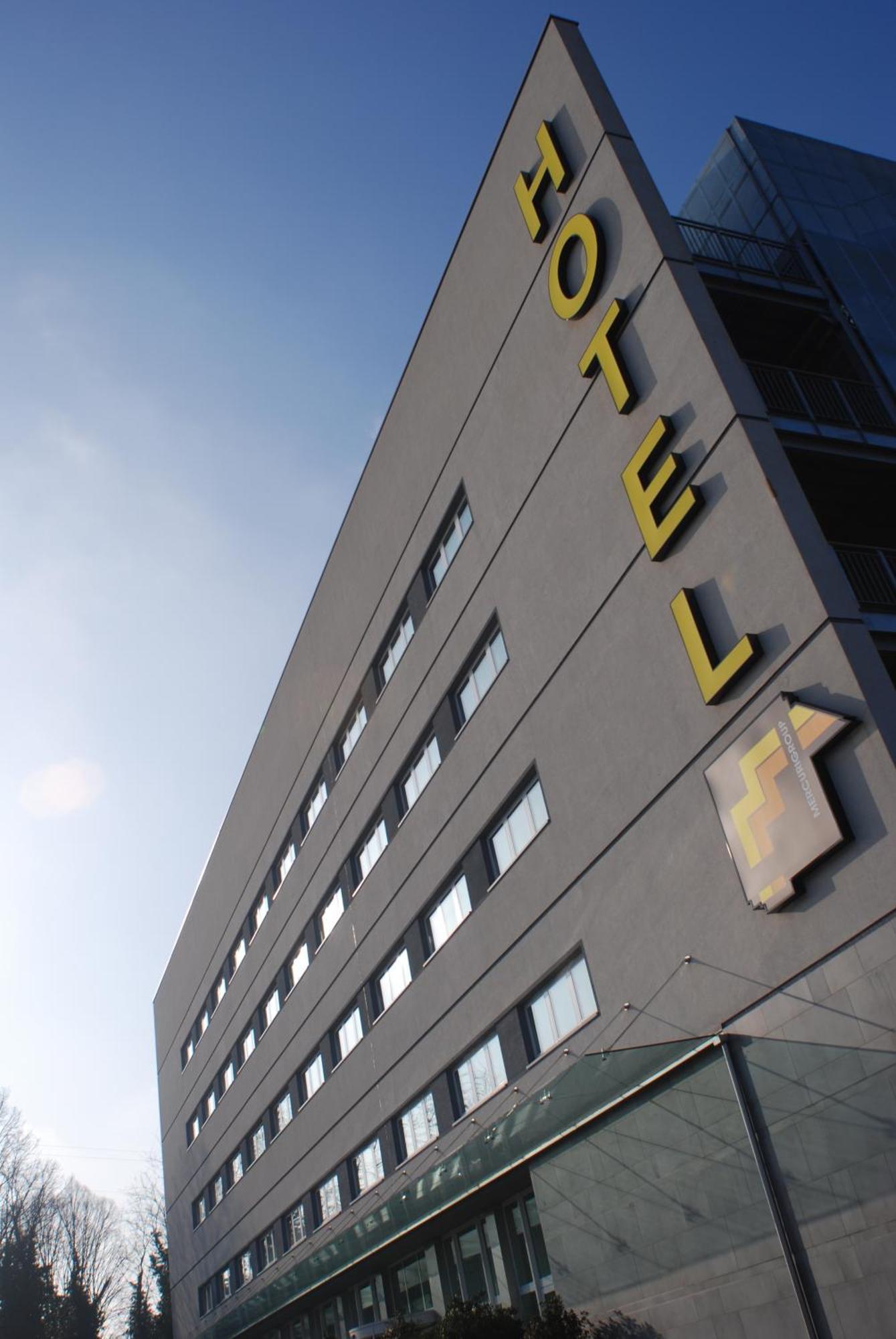 Hotel Capital Ровіго Екстер'єр фото