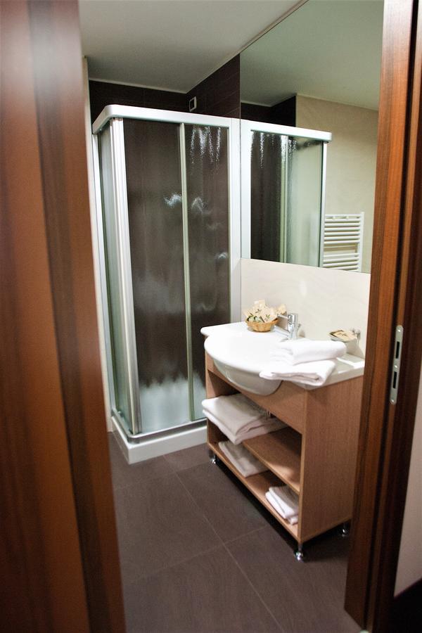 Hotel Capital Ровіго Екстер'єр фото